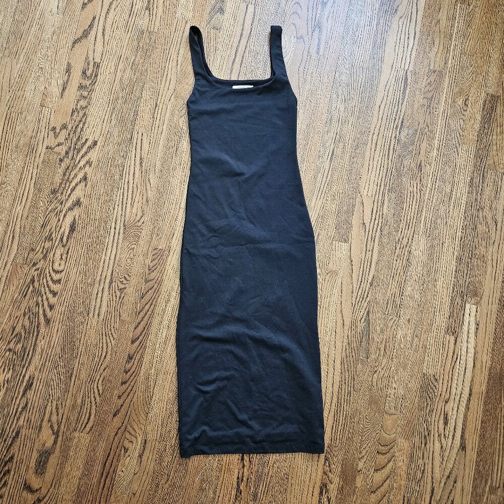Babyton Contour Midi Dress